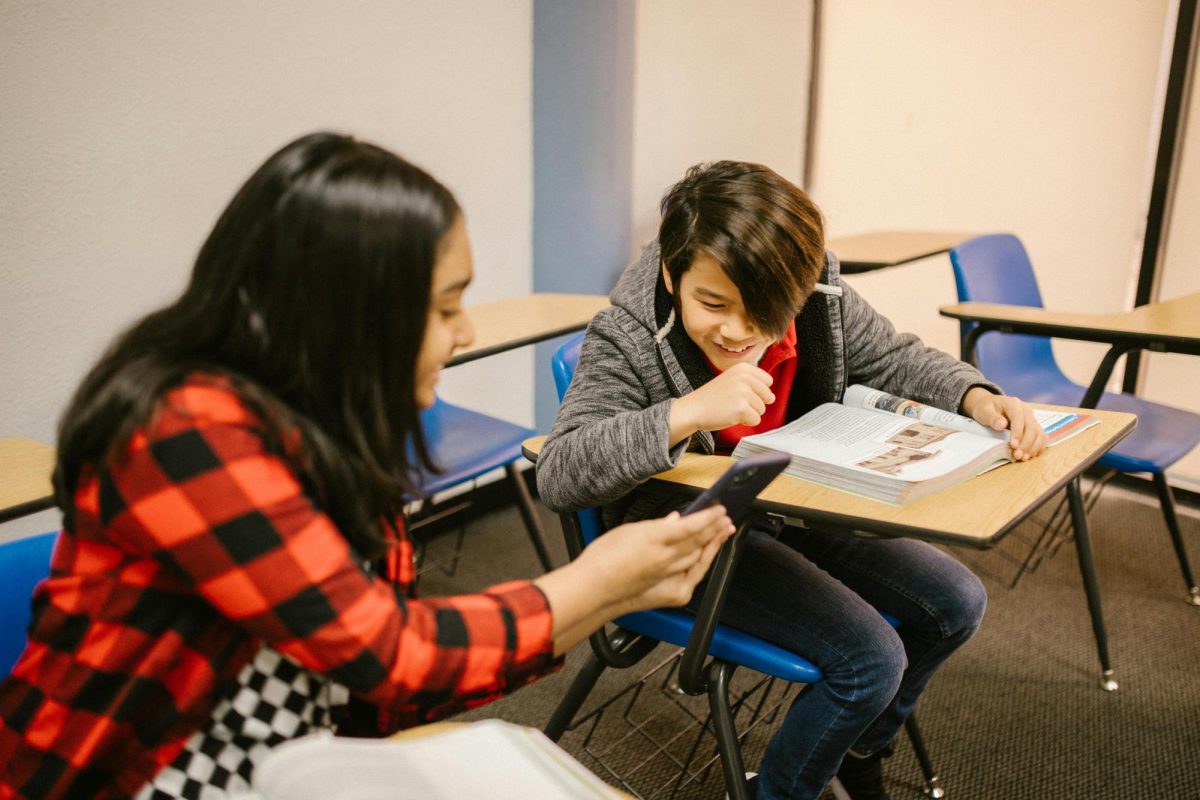 Students are not allowed to use cell phones in classrooms. 