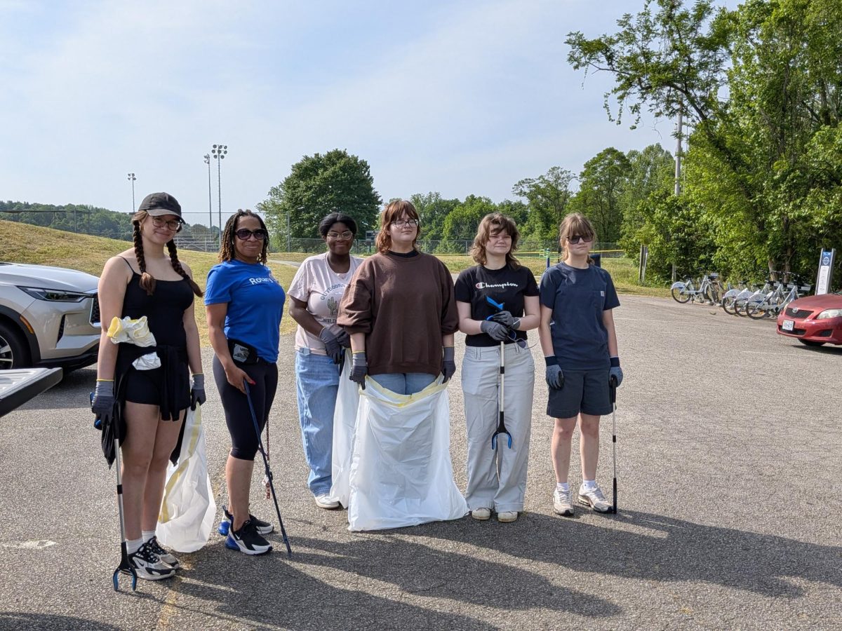 Danville's Rotary club and Chatham High Interact club members 